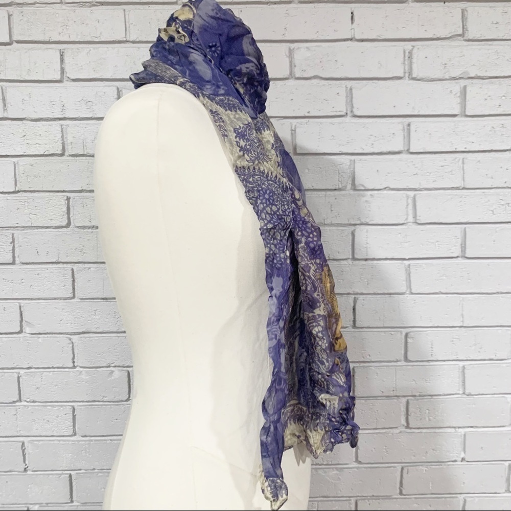 Lightweight Women’s Blue Goddess‎ Print Scarf - Picture 6 of 8